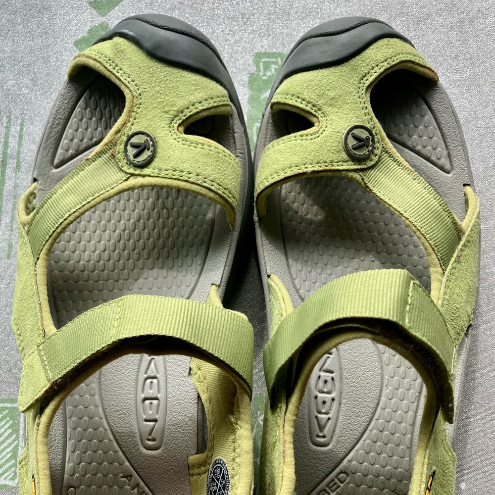 Keen Mary Jane Sandal 9 Like New